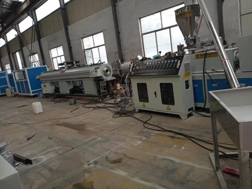 Latest company news about كيفية حل مشكلة الاستدارة غير الكافية للأنابيب البلاستيكية في عملية الإنتاج