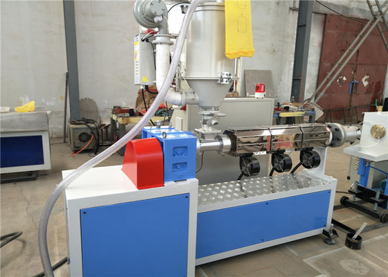 آلة تصنيع الأنابيب البلاستيكية PE لتزويد المياه ، خط إنتاج الأنابيب البثق