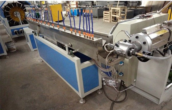 سعر جيد التلقائي واحد برغي الطارد PVC الألياف Reinfoeced خرطوم Manchine للحديقة الانترنت