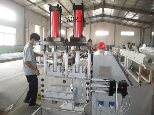 سعر جيد آلة إعادة تدوير البلاستيك والزجاج LDPE / HDPE ماكينة تصنيع حبيبات البلاستيك الانترنت