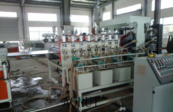 سعر جيد غرفة الغسيل PVC مجلس رغوة آلة المهنة 380V 1220mm الانترنت