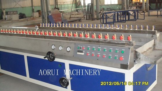 سعر جيد خط بثق البلاستيك الشخصي للنوافذ PVC الأوتوماتيكي مع برغي مزدوج 380V الانترنت
