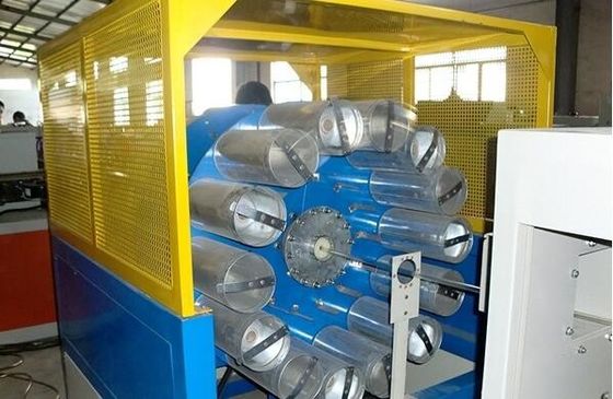 سعر جيد التوأم برغي الطارد البلاستيك النتوء خط ل PVC حديقة خرطوم صنع CE الانترنت