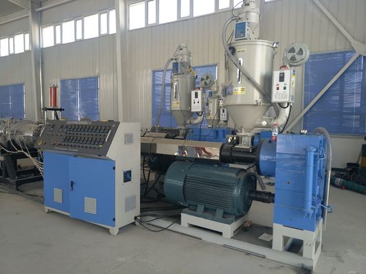 سعر جيد PPR HDPE الأنابيب البلاستيكية الطارد برغي واحد / PE ماكينة إنتاج الأنابيب البلاستيكية الانترنت