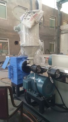 سعر جيد خط بثق البلاستيك اللولبي واحد ، خط إنتاج الأنابيب البلاستيكية لصنع أنابيب الكربون PE PE الانترنت