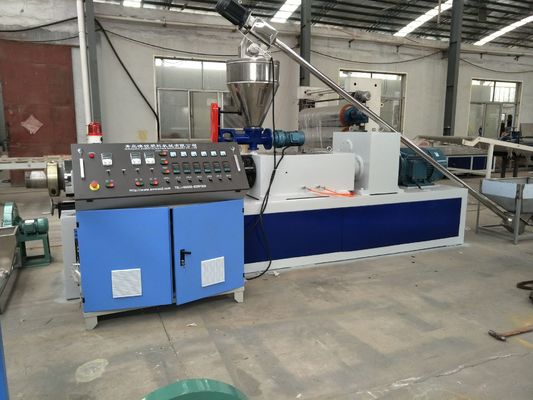 الكابلات البلاستيكية البلاستيكية آلة الحبيبات التوأم برغي PVC آلة الكريات