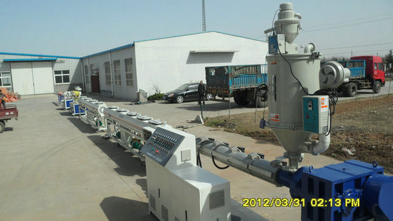 سعر جيد خط بثق الأنابيب البلاستيكية للمياه ، آلة بثق الأنابيب البلاستيكية PE Ppr Pp الانترنت