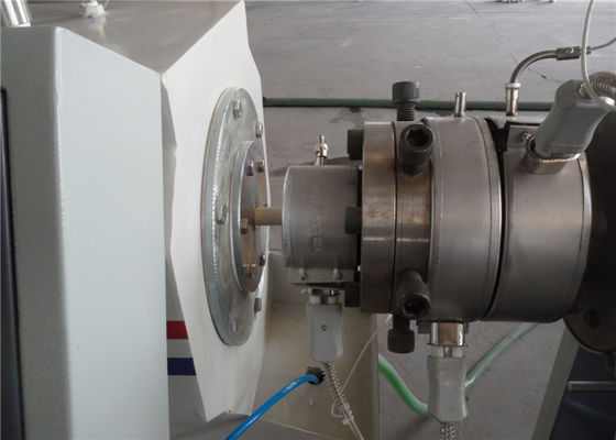 خط طحن أنابيب PVC 20mm - 110mm خط طحن أنابيب PVC يمكن تخصيصه