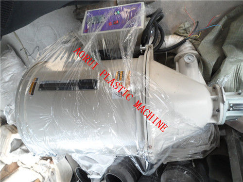 سعر جيد آلة بثق الأنابيب البلاستيكية Dia 50mm - 125mm برغي مزدوج 160KW الانترنت