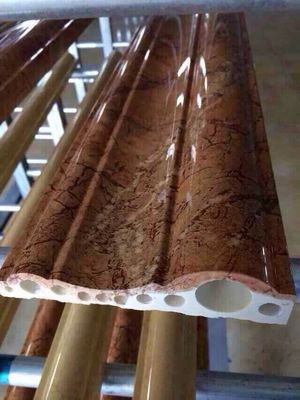 سعر جيد ديكور PVC WPC الرخام خط البثق الشخصي البلاستيك ، آلة تشكيل الرخام الانترنت